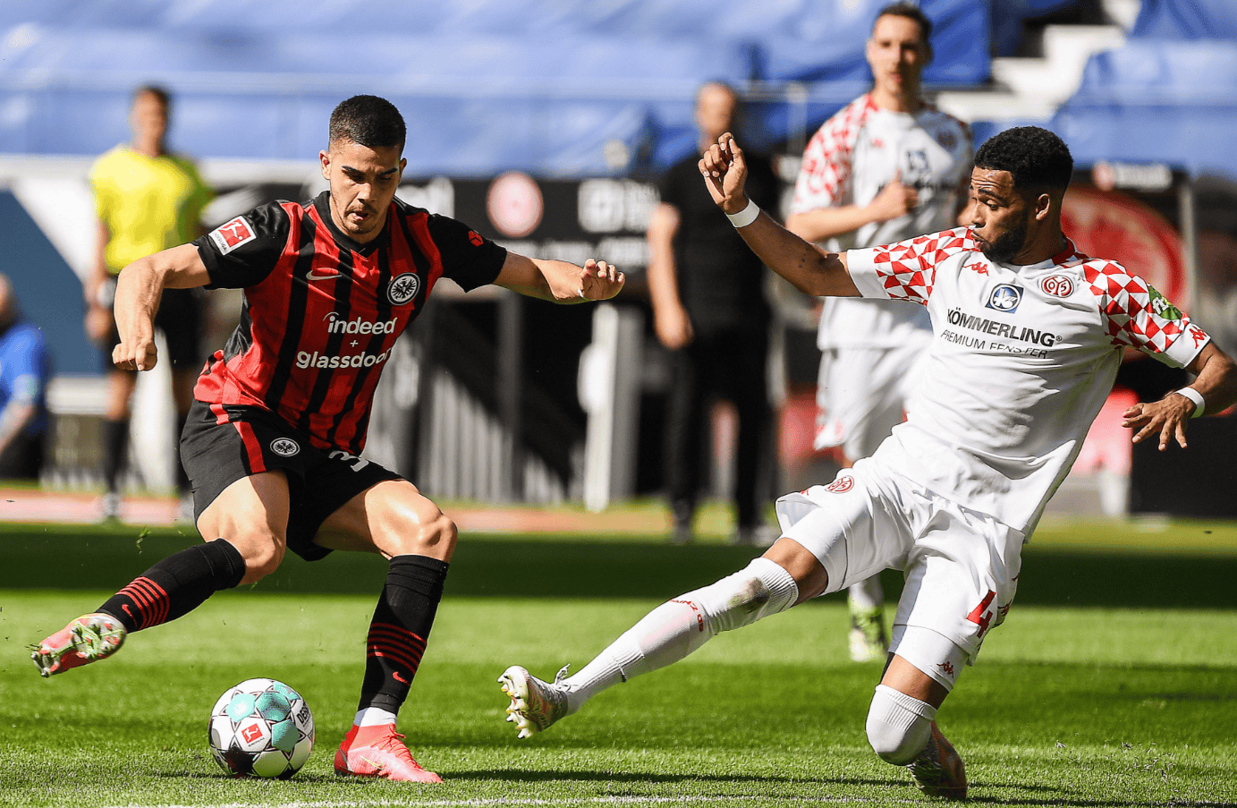 包含加时末段巴塞罗那伤情更新——欧联节点到来，气氛紧张，训练强度明显提升的词条-云游